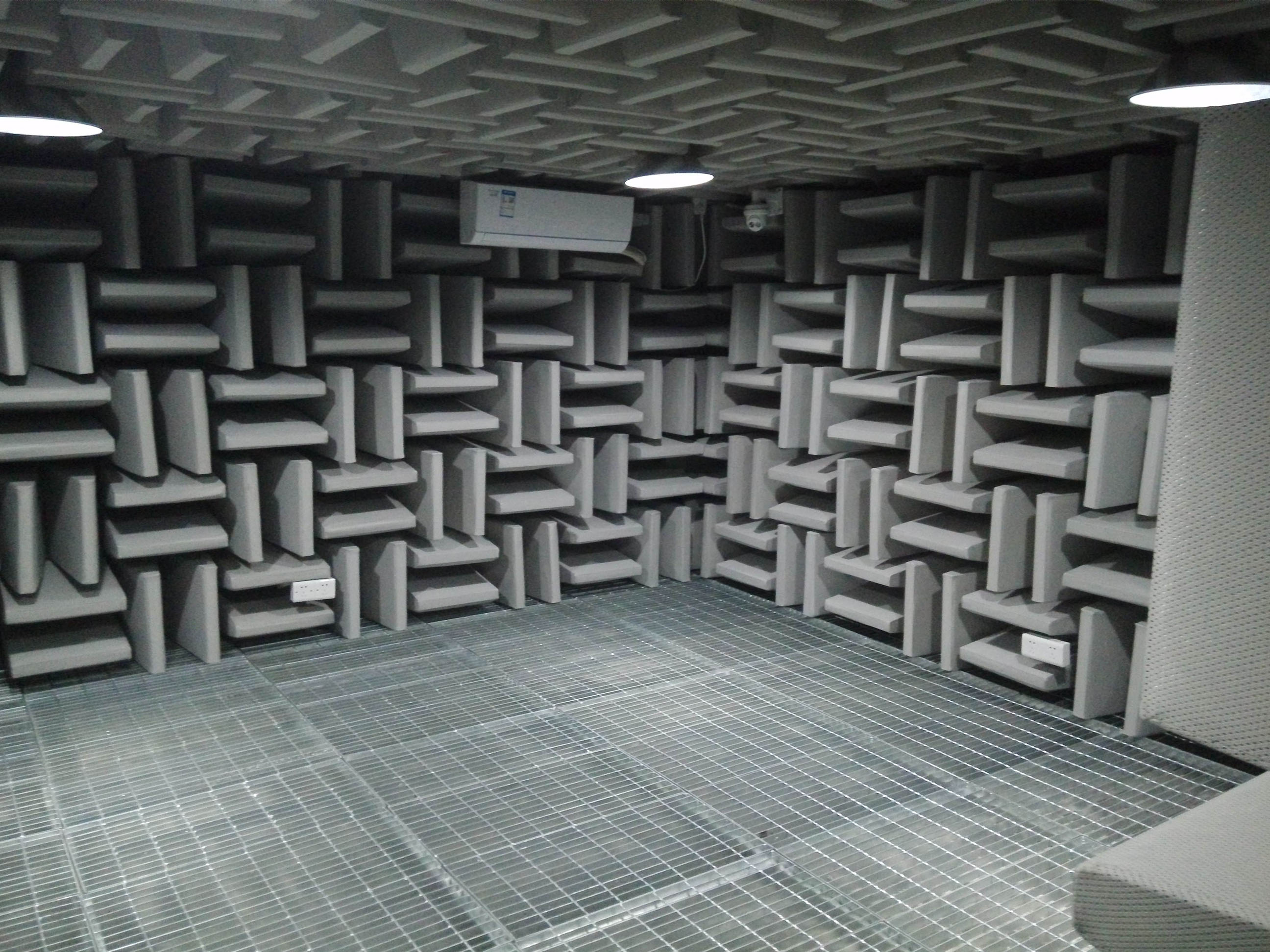 �����ѧ�������򣬸��ܲ�ҵ��������չ�����Ϻ������ѧ��רҵ�������;����±��